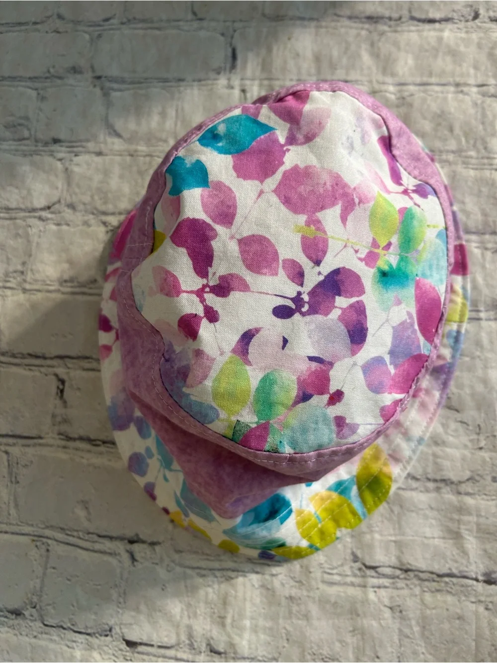 REVERSIBLE FLORAL AND LT PURPLE BUCKET HAT